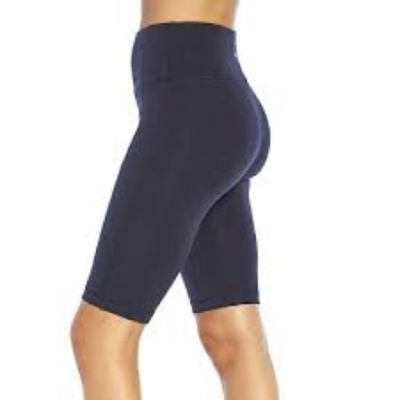 Marika  Navy Bike Shorts Sz Medium - Picture 1 of 10
